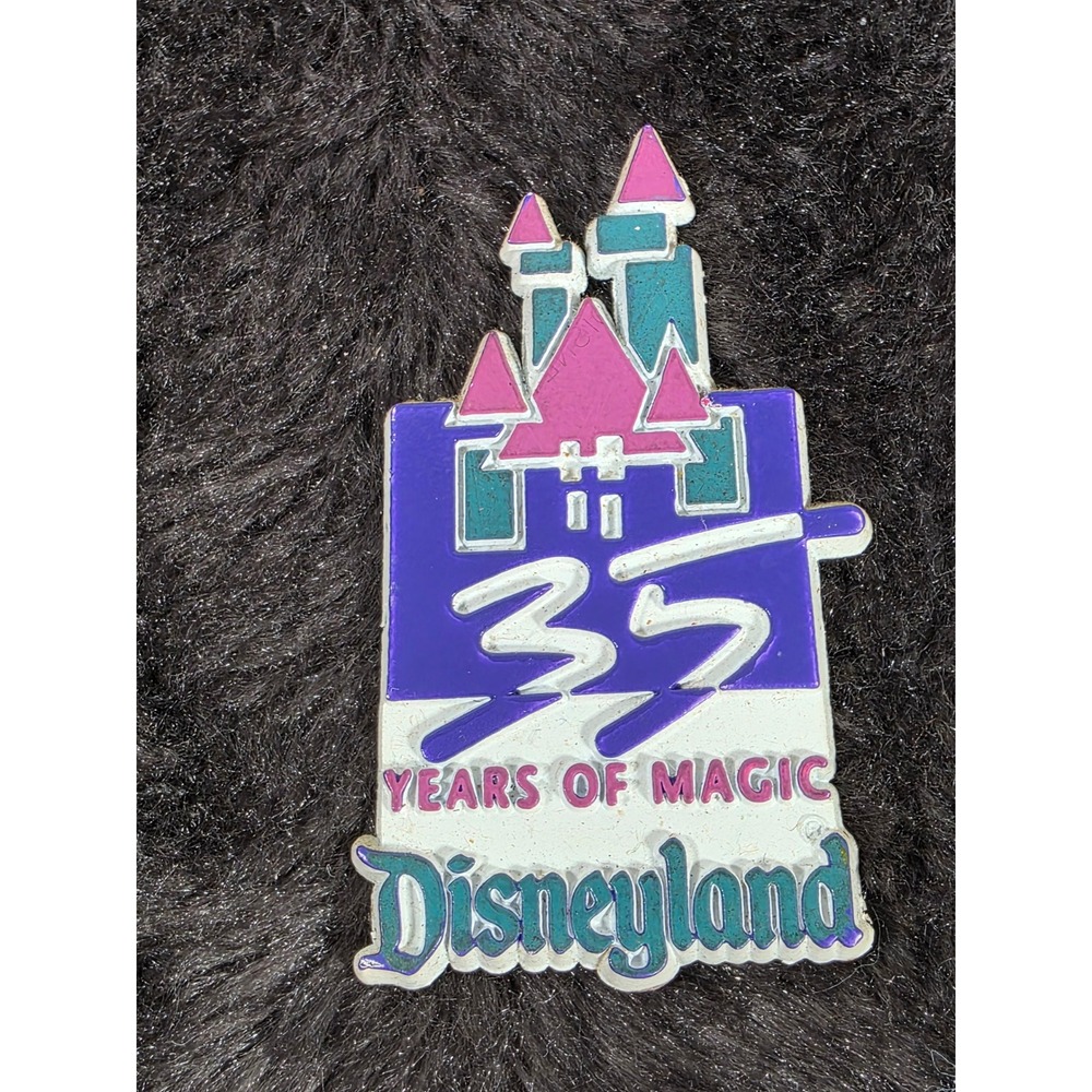 Vintage Disneyland 35 Years of Magic Castle Magnet Disney Collectible
